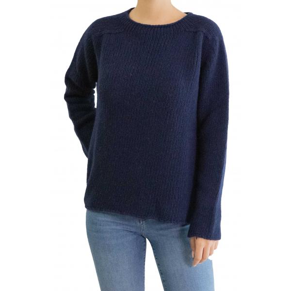 Maglione tinta unita girocollo